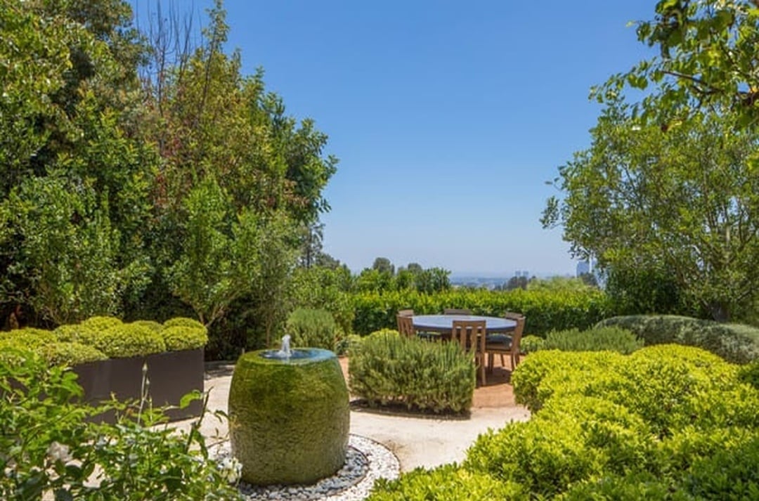 Blissful Manor