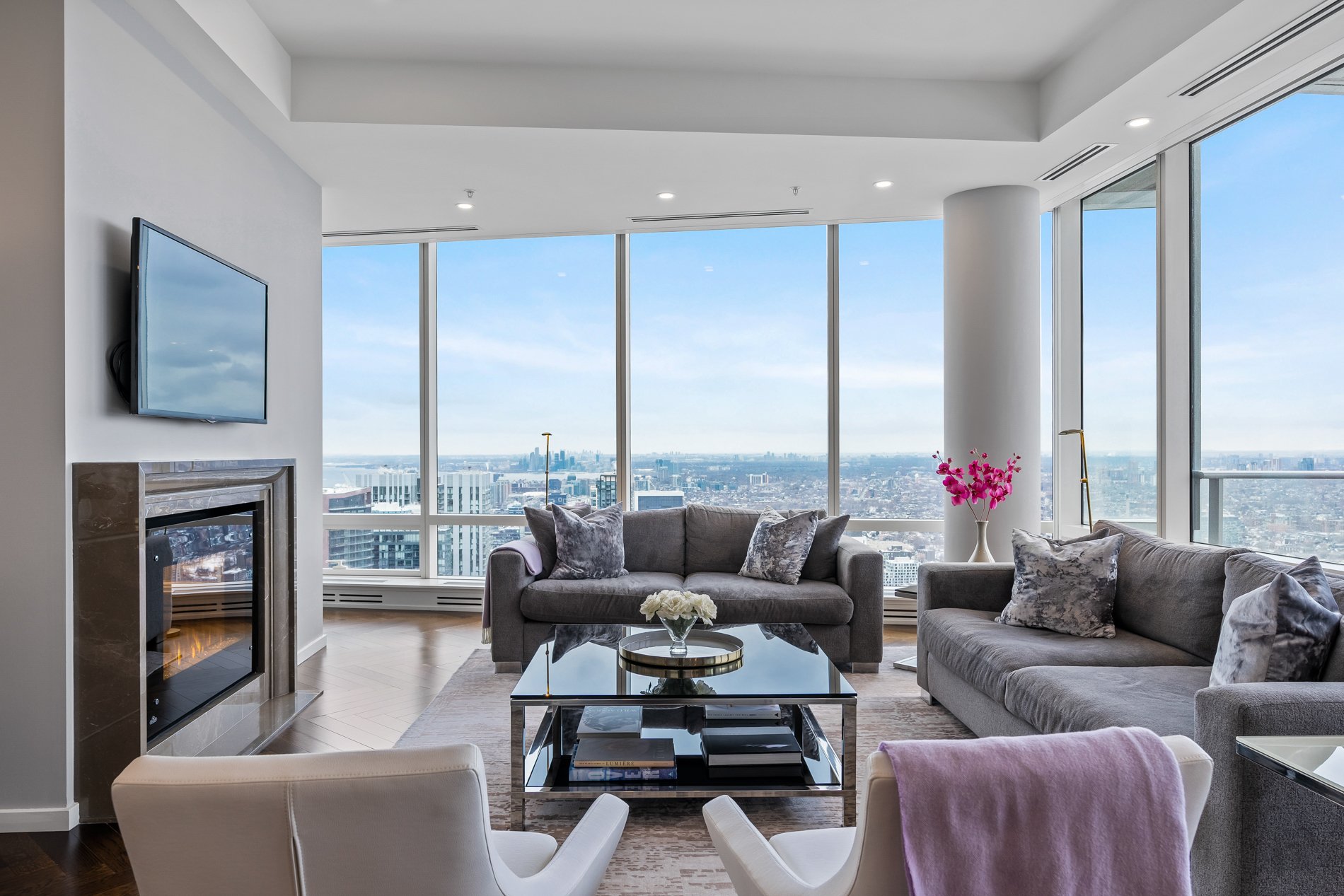 Suite 5603- 180 University Avenue