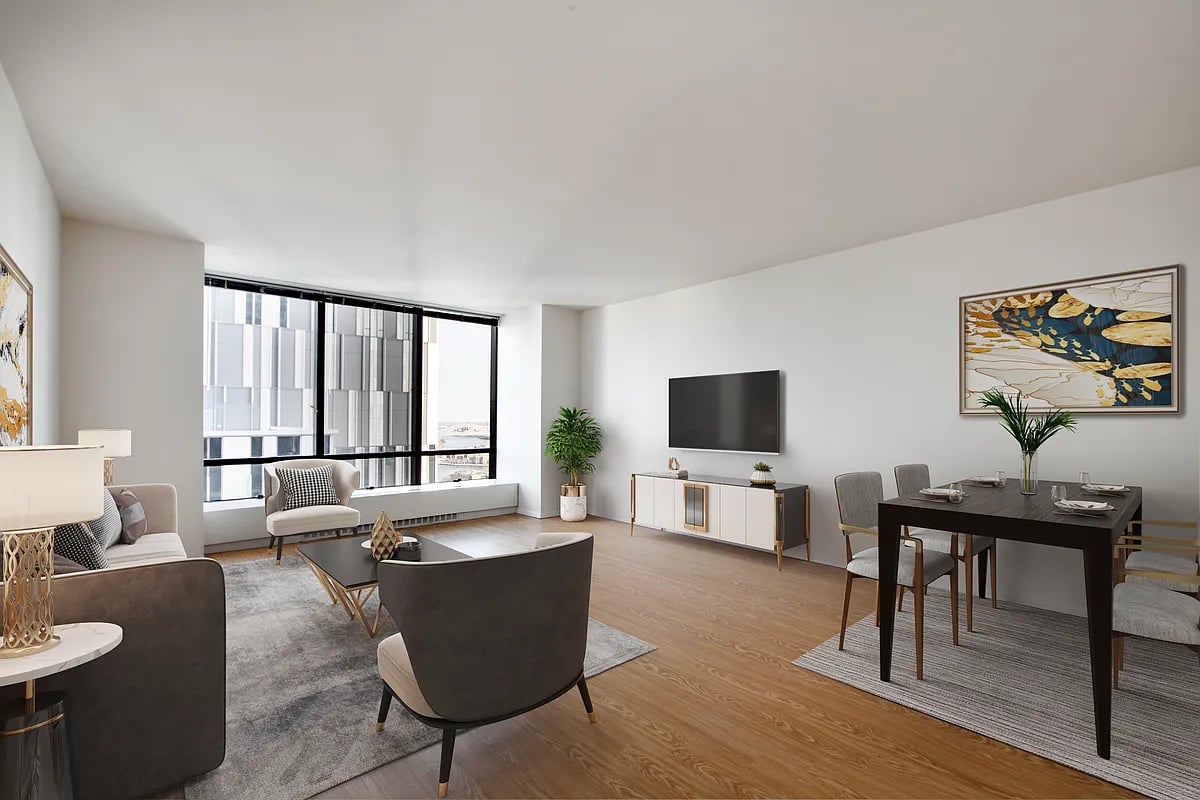 525 East 72nd St Unit: 8C