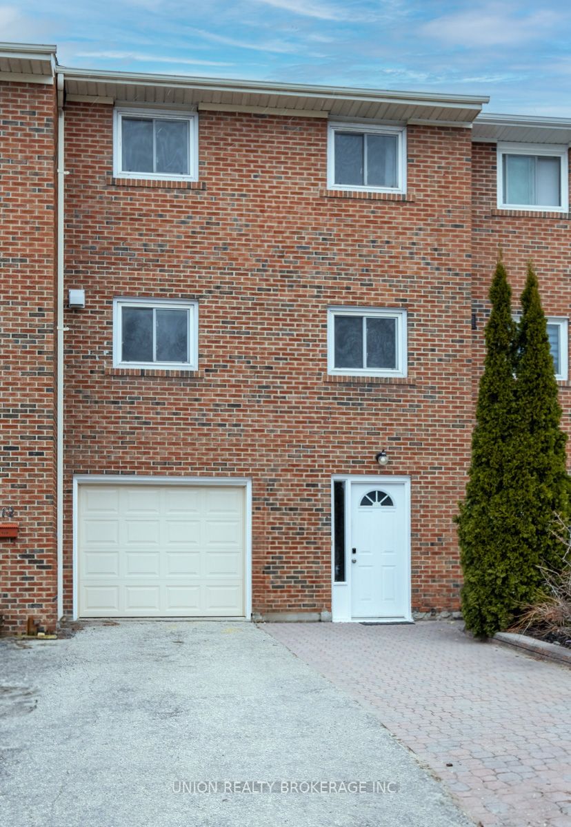 16 Darrell Ave