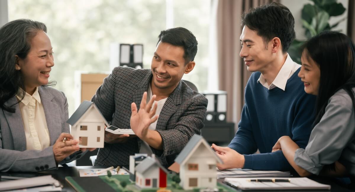 What To Look For In A Real Estate, Team vs. Solo Agent