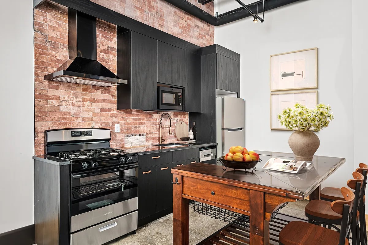 255 18th Street #107