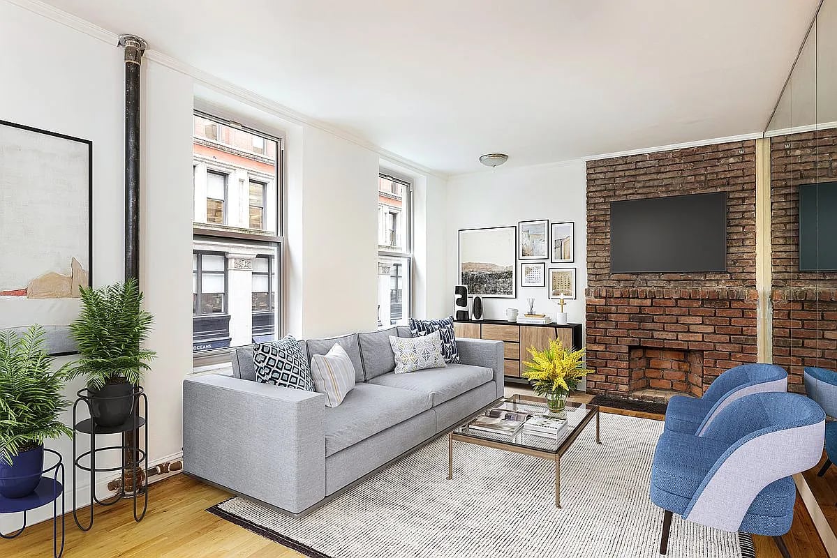 105 E 19th St APT 3A