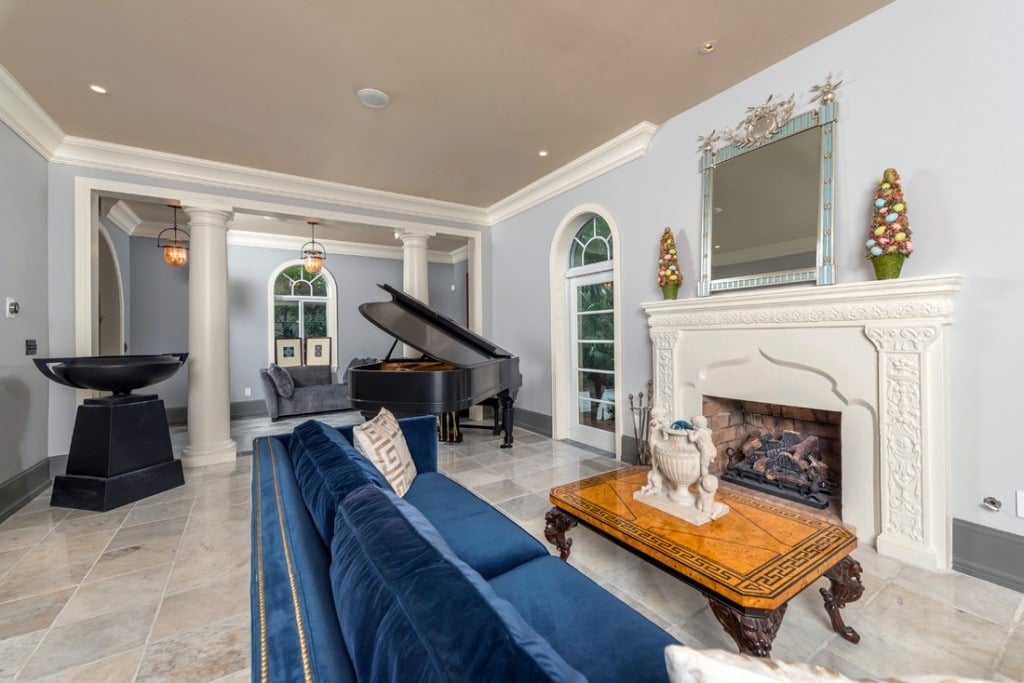 Alan Kamlot Lists $4M 5170 Pinetree Drive Mediterranean Mansion