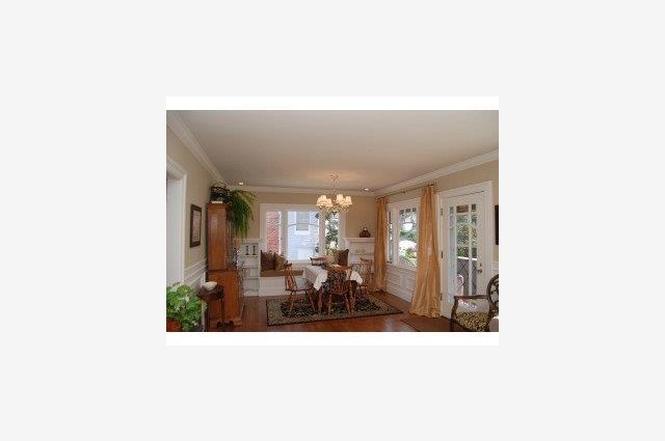 2016 Mezes Ave