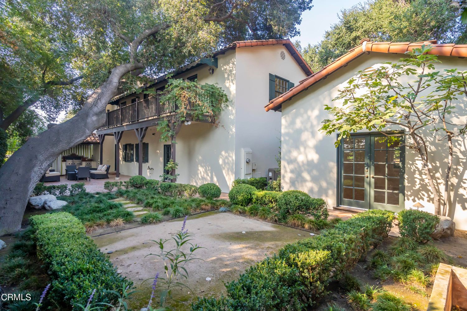 59 W Orange Grove Ave