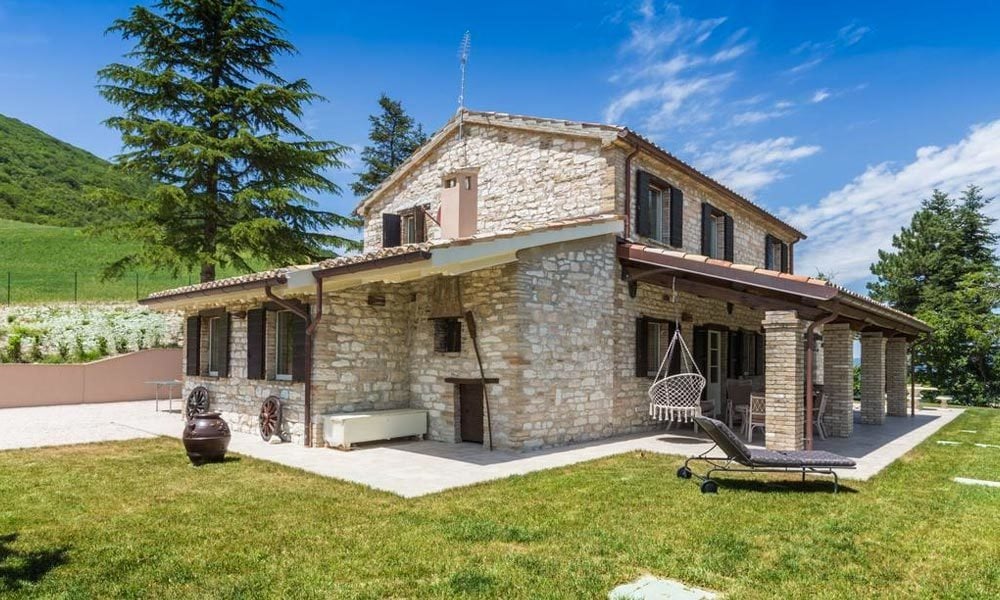 Beautiful Stone Farmhouse in Fossombrone