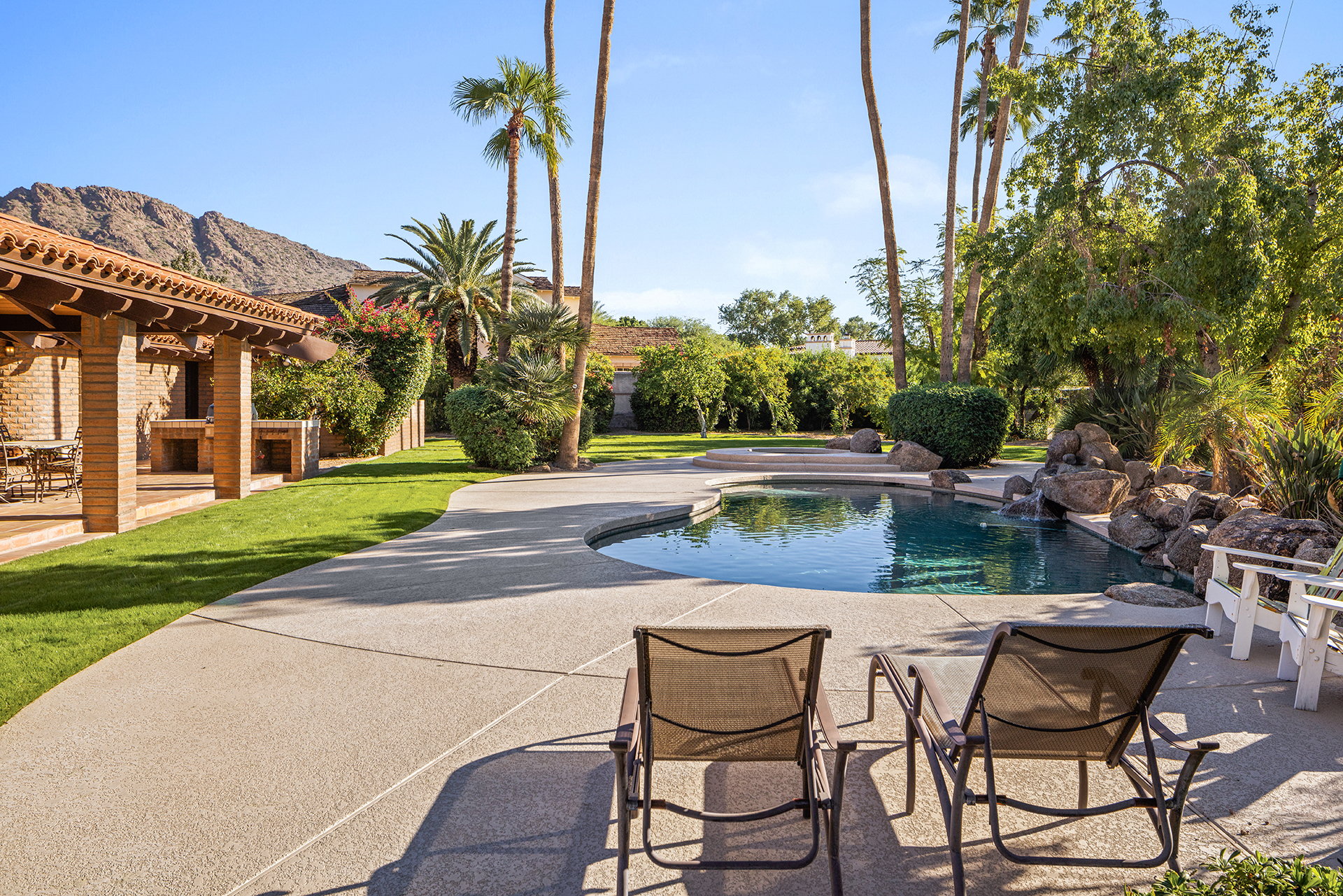 5401 E MARIPOSA Street