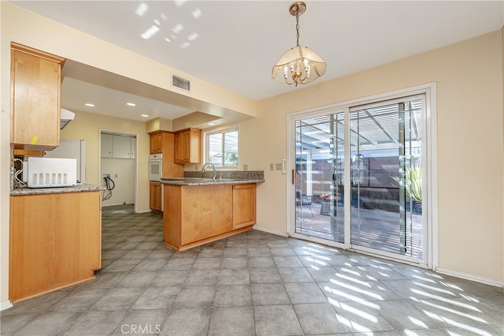 4544 Patricia Cir