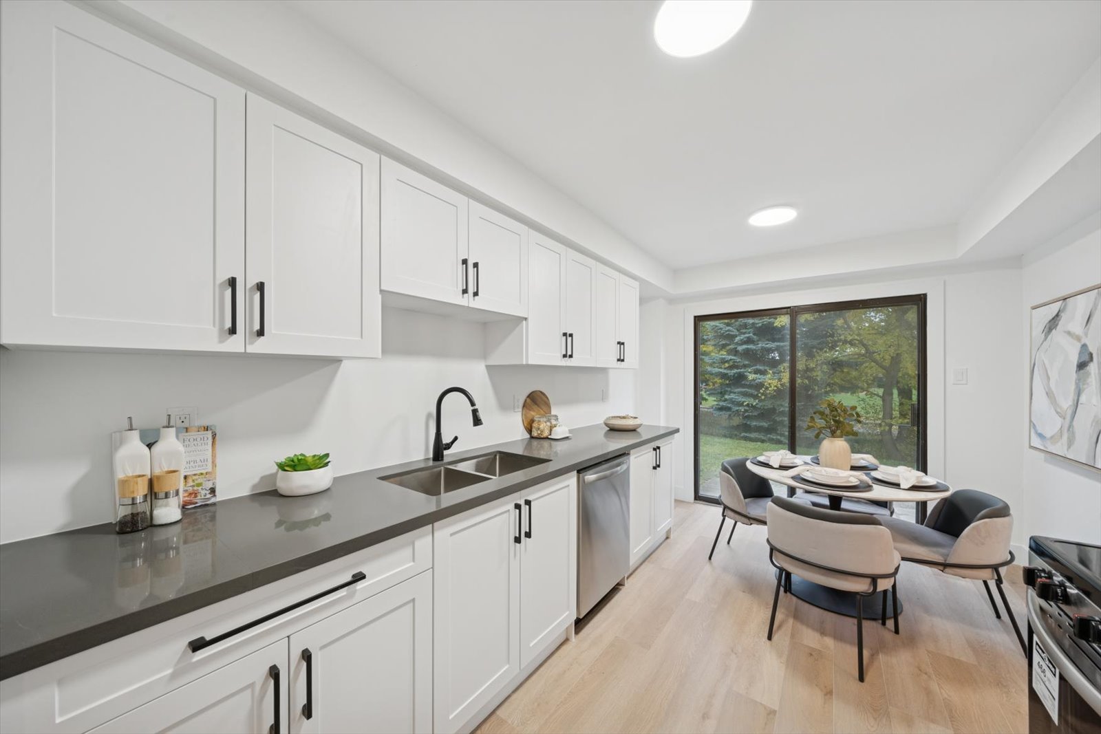 62 Pepperell Cres