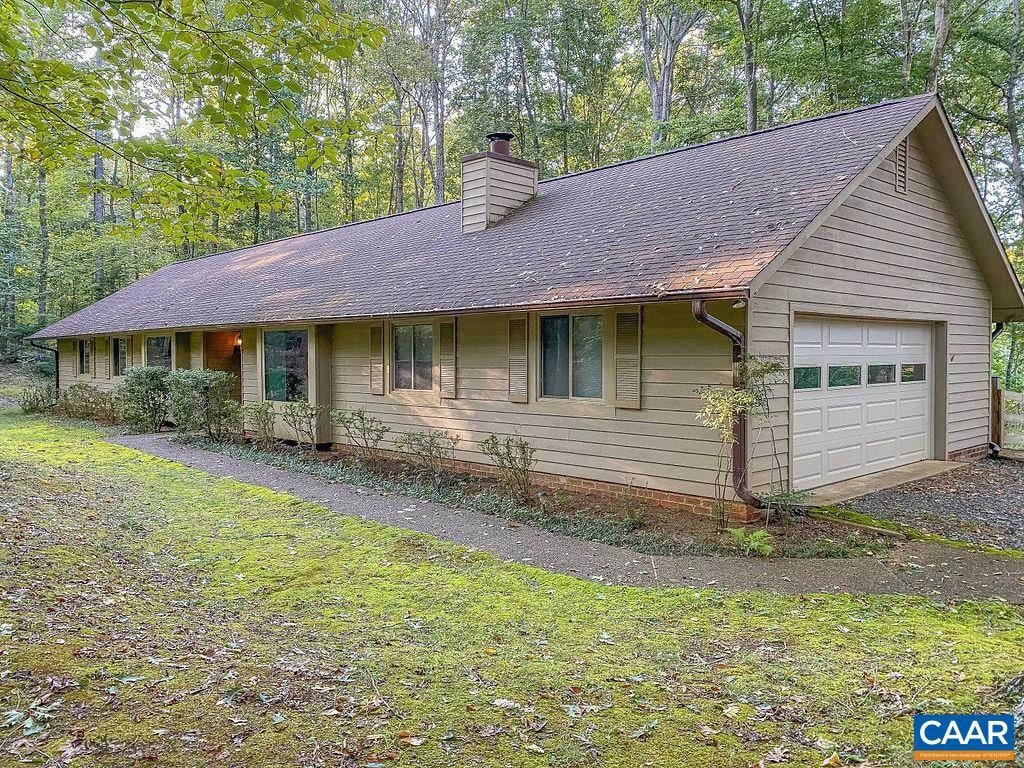 1210 Hunters Ridge Rd