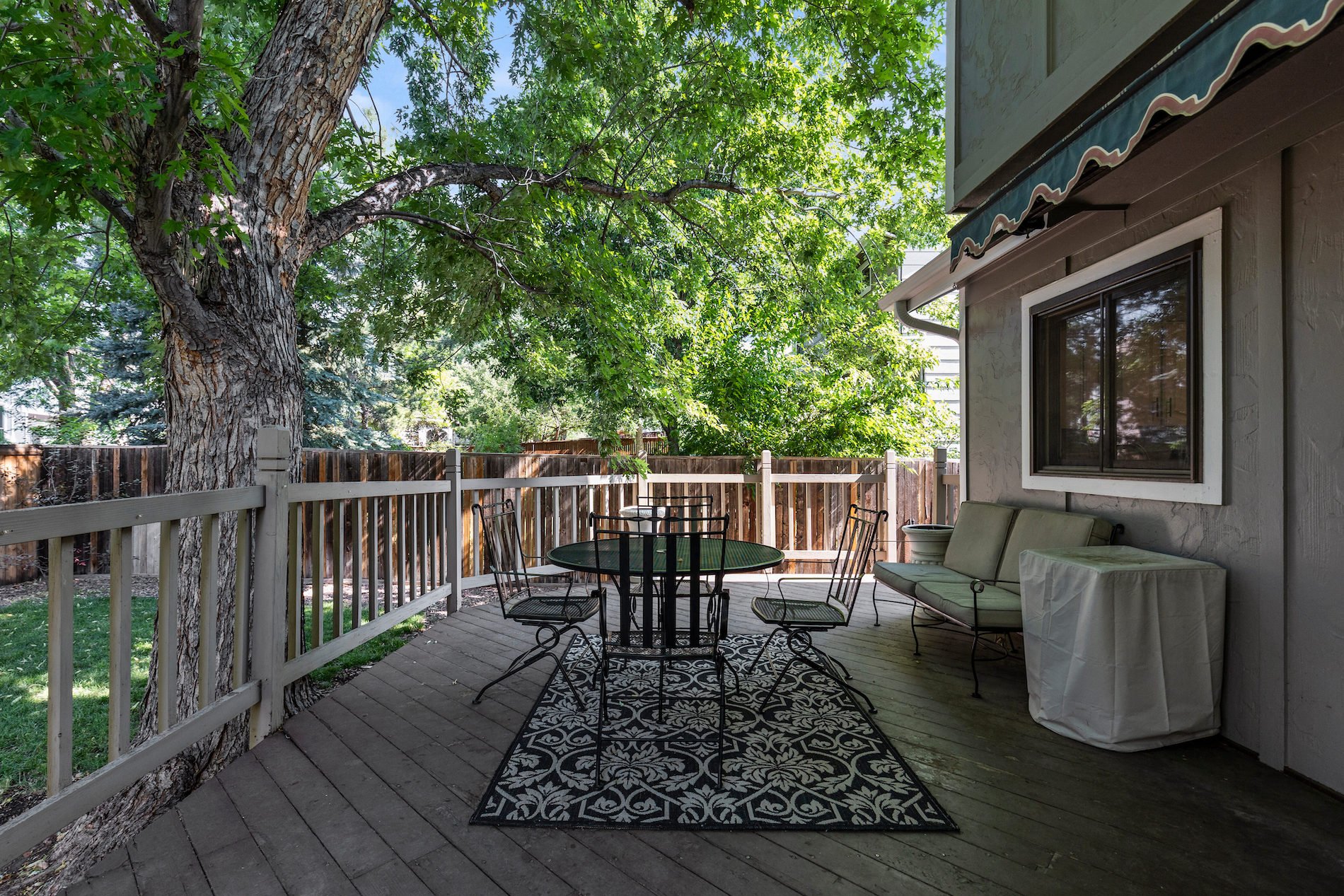 8745 Meadowlark Circle