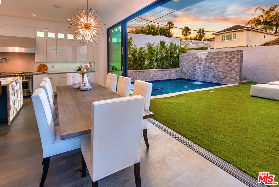 6511 Maryland Dr
