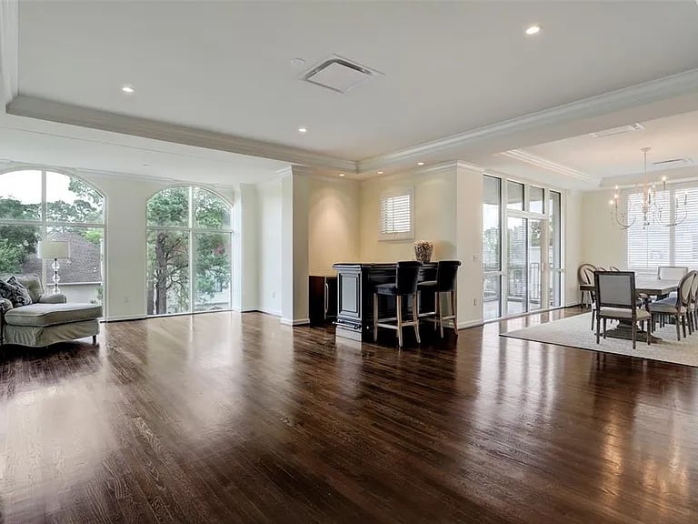 511 S Post Oak Ln APT 3B