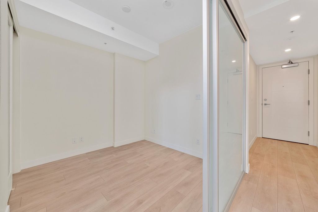 13318 104 Ave, #2407