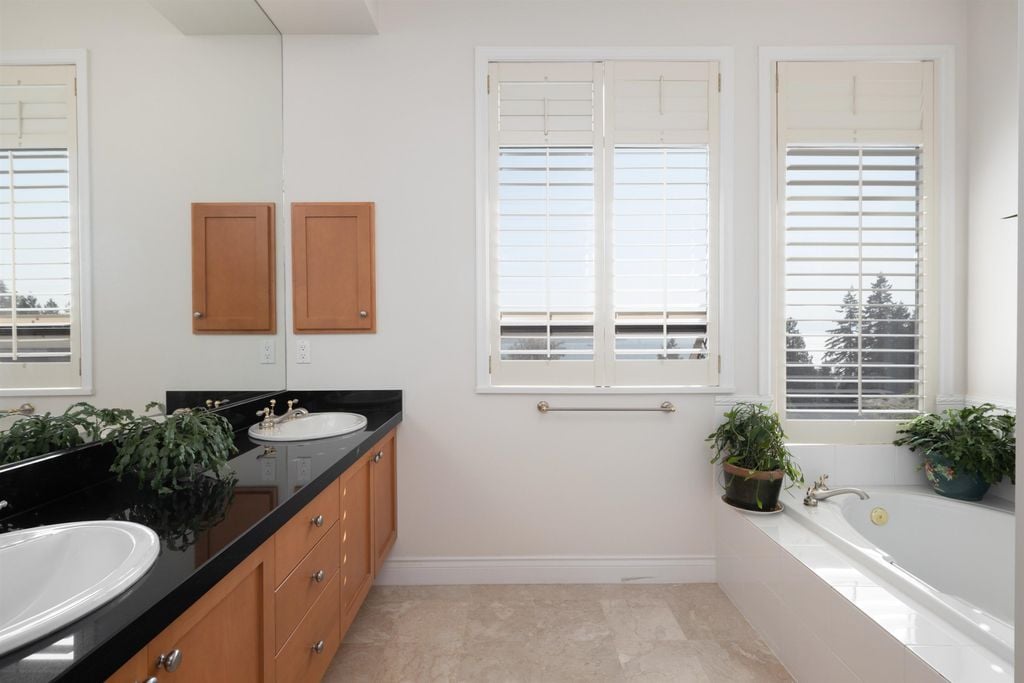 2488 Varley Ln