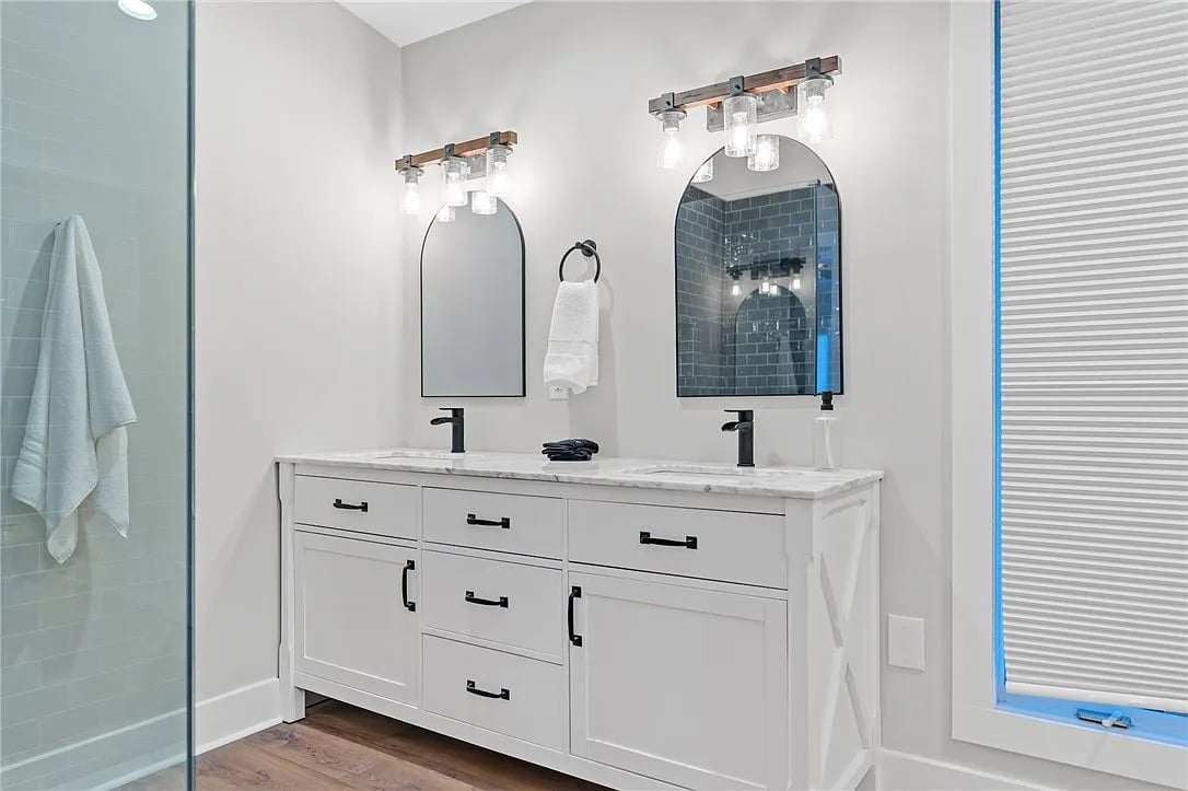 1104 Whitfield Point Rd