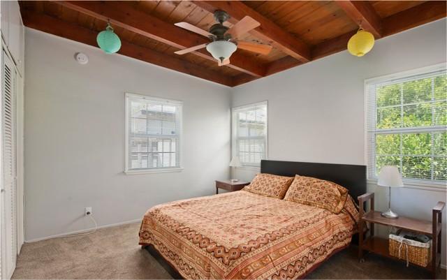 Classic California In Tarzana