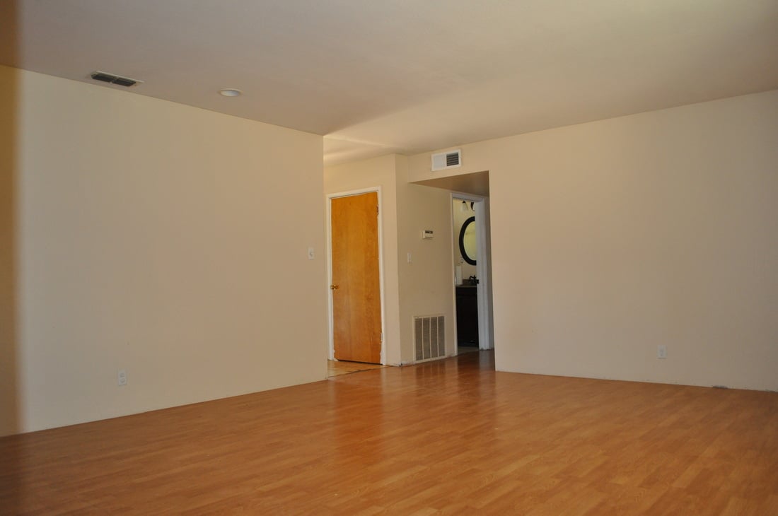 7056 Wilshire Circle Sacramento, CA 95822- Short Sale in Sacramento