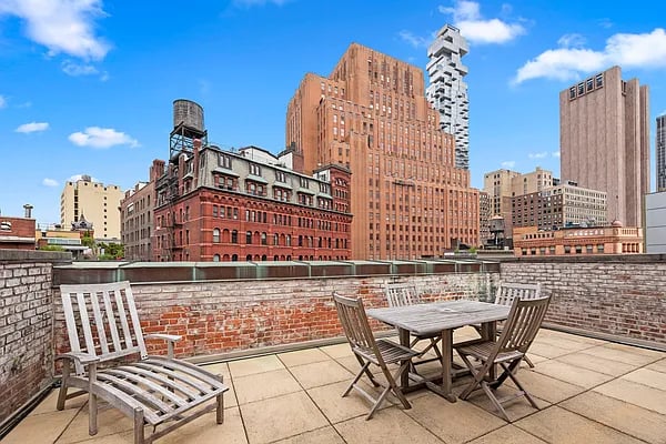 176 DUANE STREET UNIT: 5/6