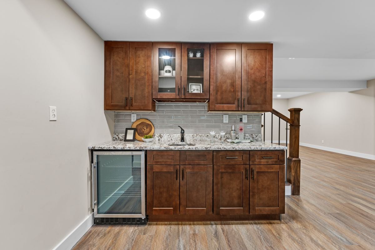 Completed New Construction Ranch in Saint Albans Vineyards