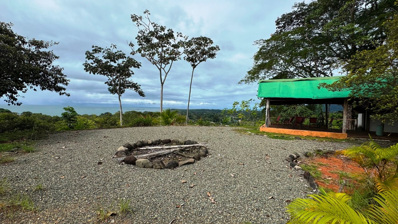 12 Room Hotel in Uvita with Ocean View Expansion Land