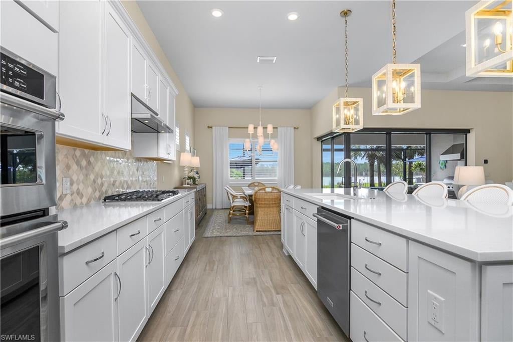 19053 Aqua Shore Dr