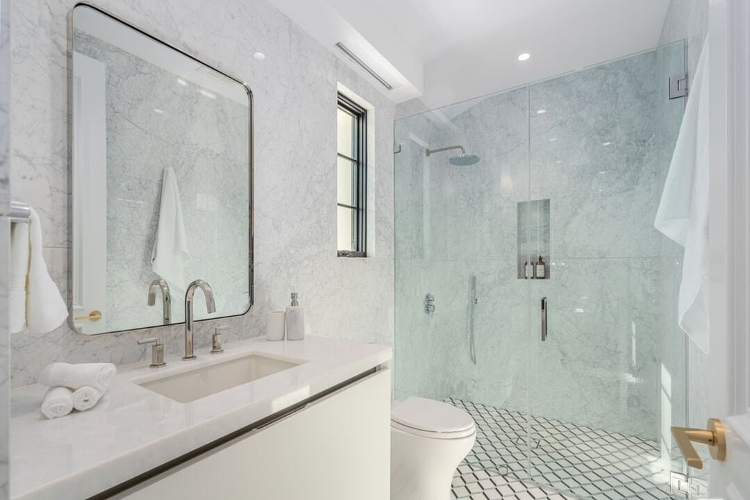 Silverreach Pavilion, N Hillcrest Rd, 90210