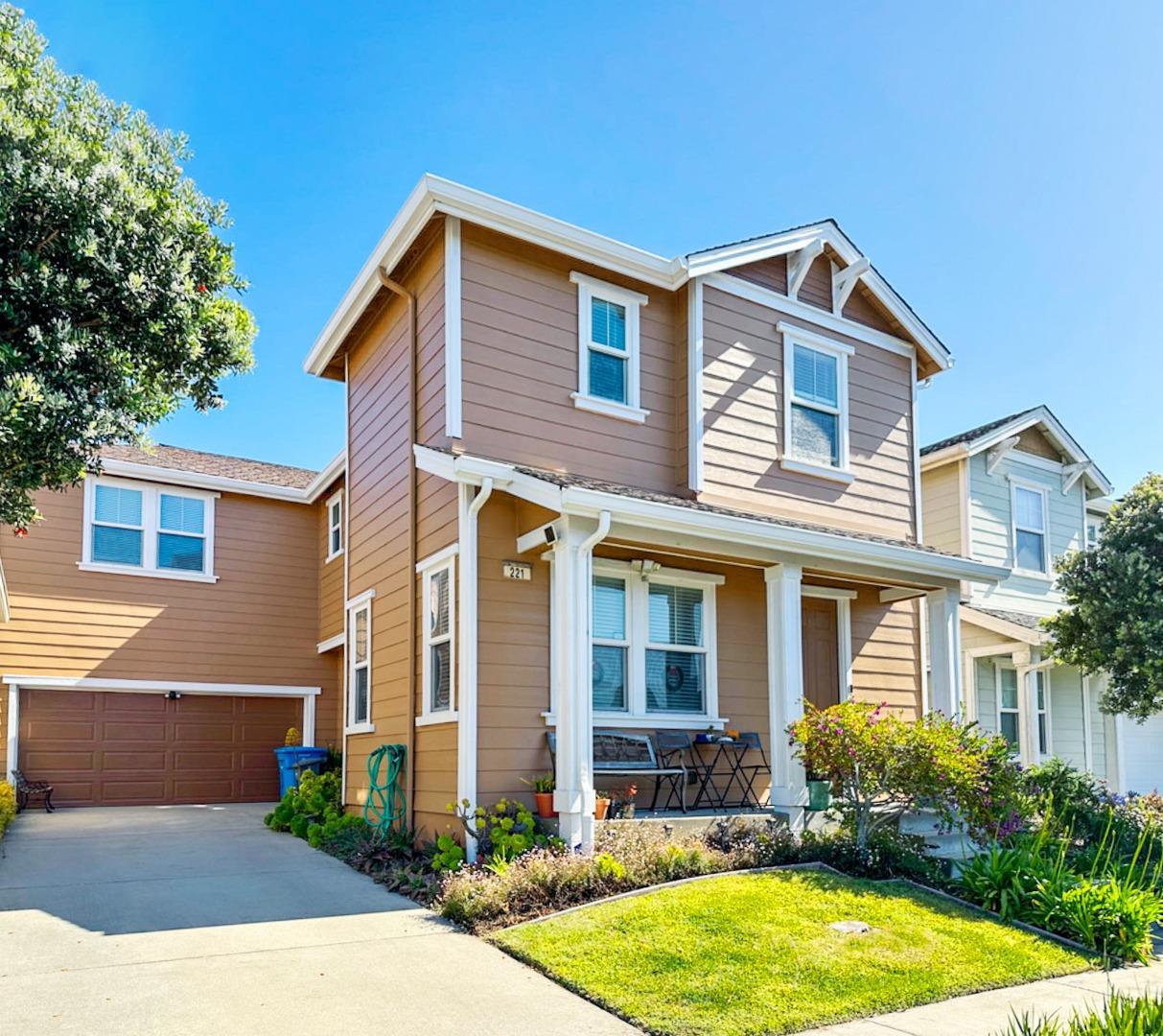 221 Bayberry Circle