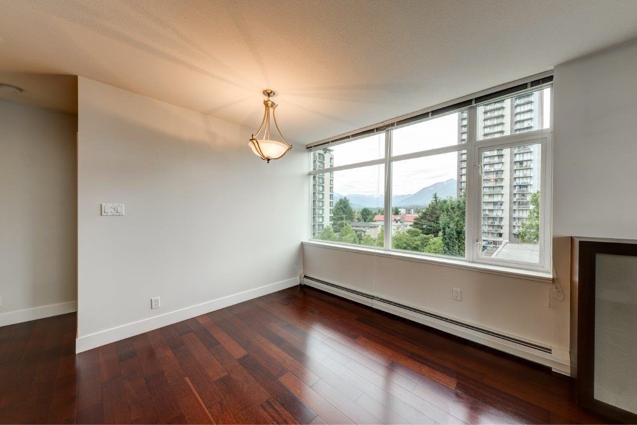 158 W 13th St, #602