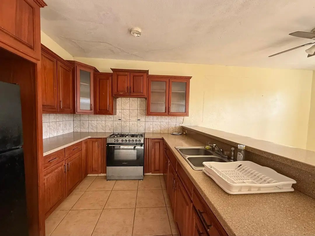 1099 Spooners 2 Bedroom Apartment 