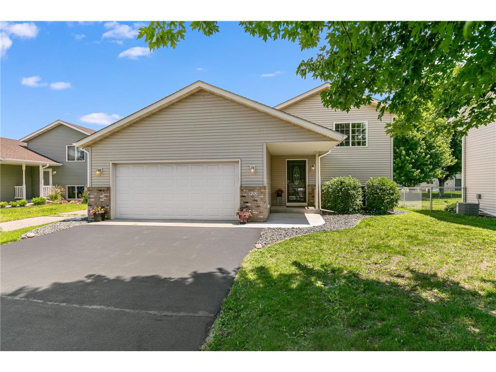 920 Savanna Avenue, St. Cloud, MN 56303