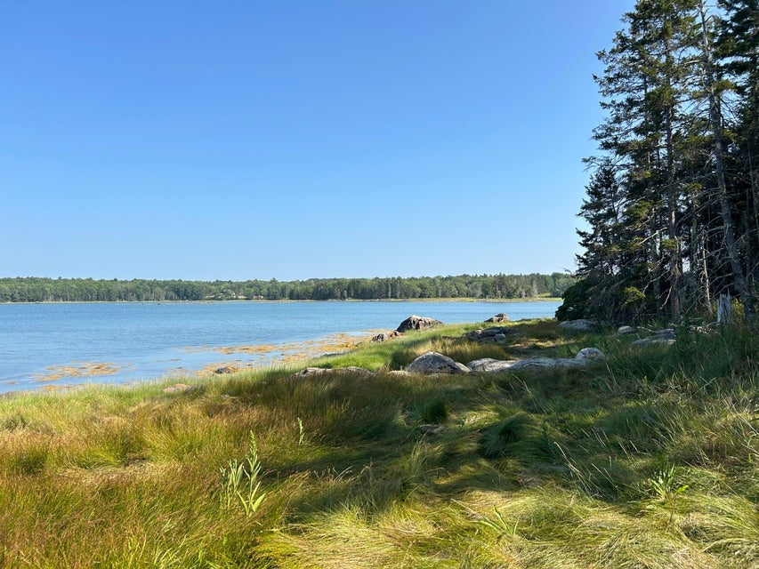 107 Thundermist Road Bar Harbor, ME 04609