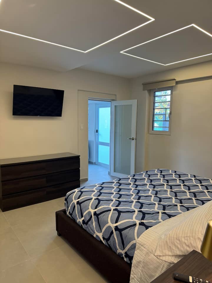 Beach House Apt 4 • 1BR + Sofa Bed • Sleeps 4 - Airbnb