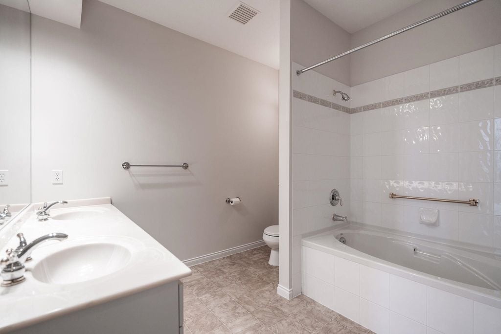 3098 Guildford Wy, #426
