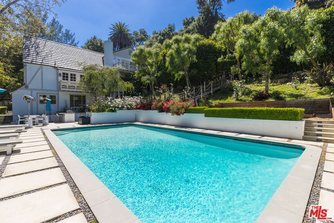 Pinnacle Estate, Wonderland Ave, 90046