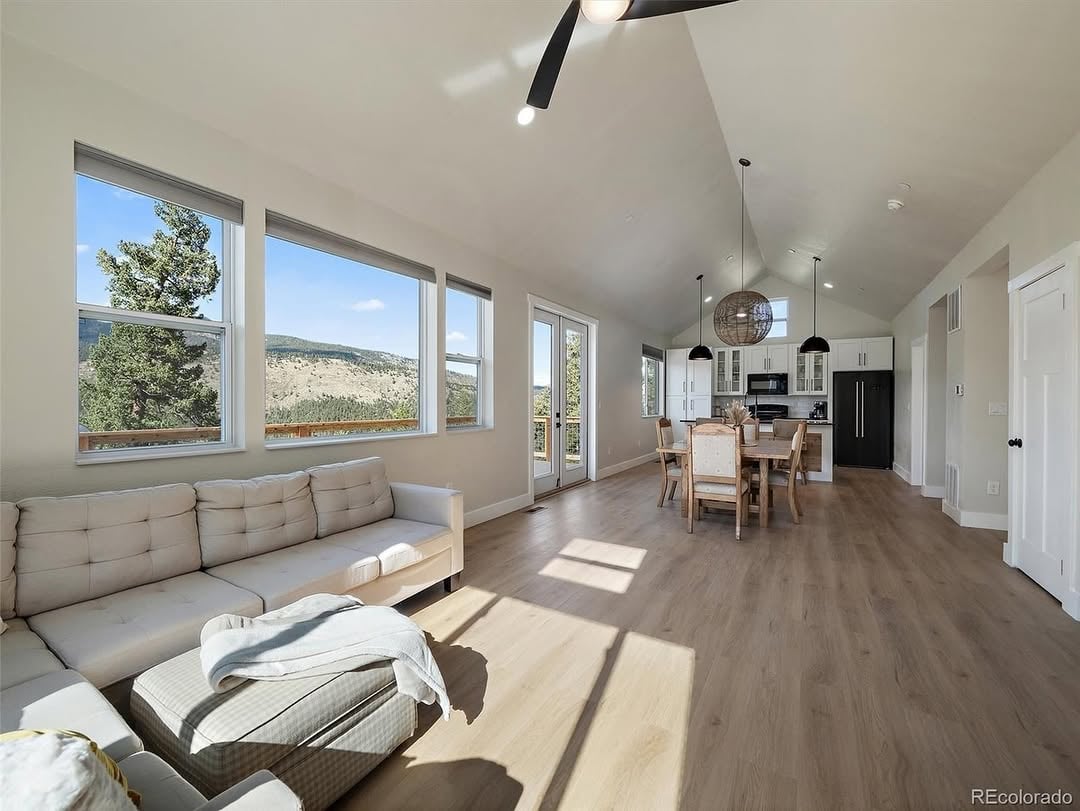 Evergreen Mountain Retreat on 3 Acres – 33884 Bergen View Trail, CO