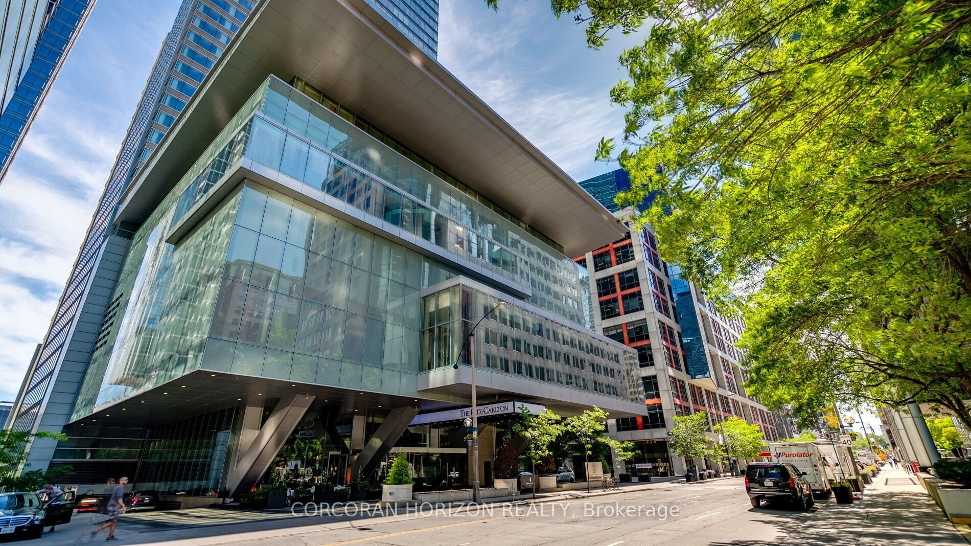 LUXURY AT THE RITZ RESIDENCES