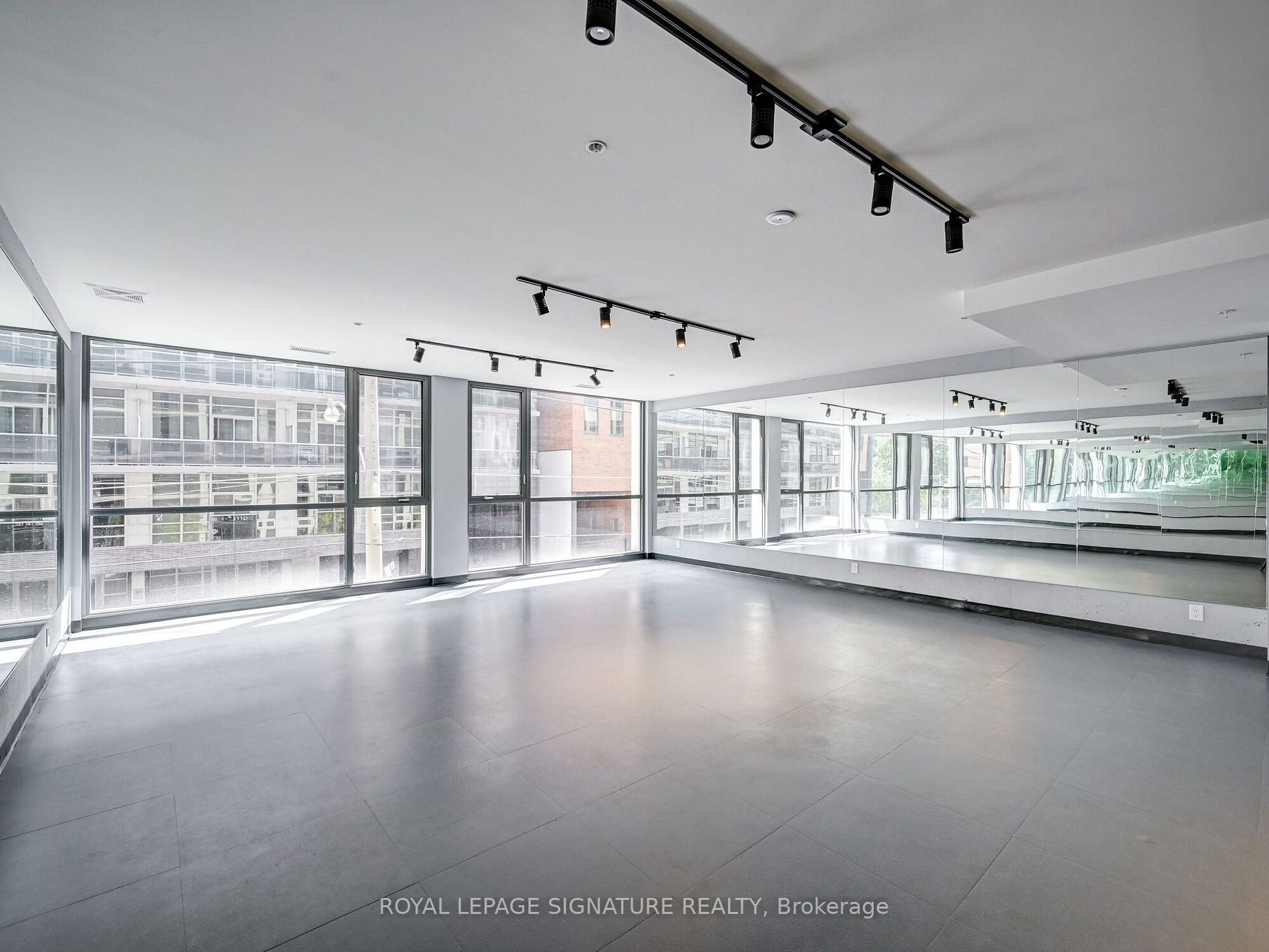 PRIME DOWNTOWN PENTHOUSE 