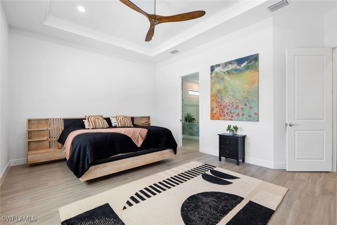 19129 Aqua Shore Dr