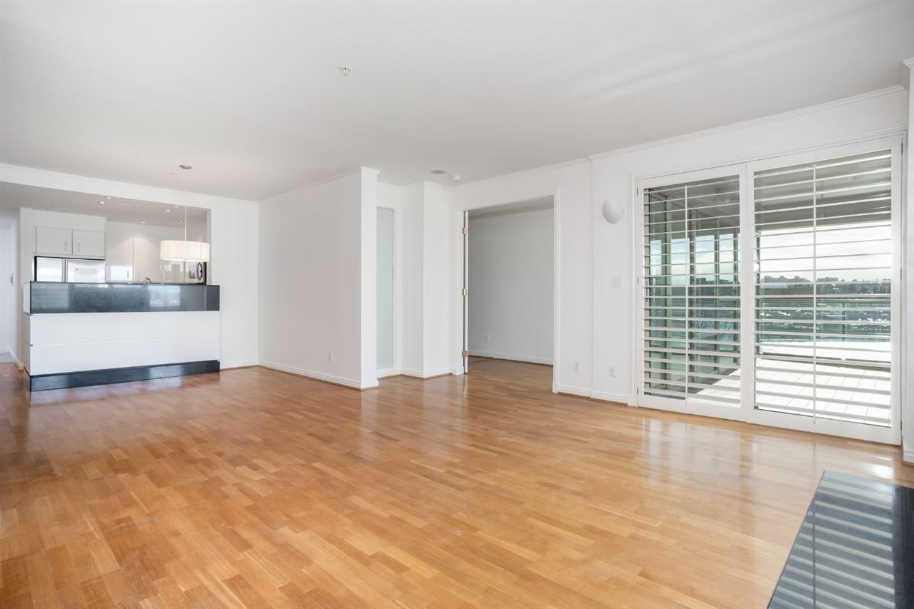 1600 Hornby St, #405