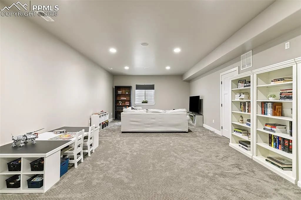 6792 David Anthony Ct