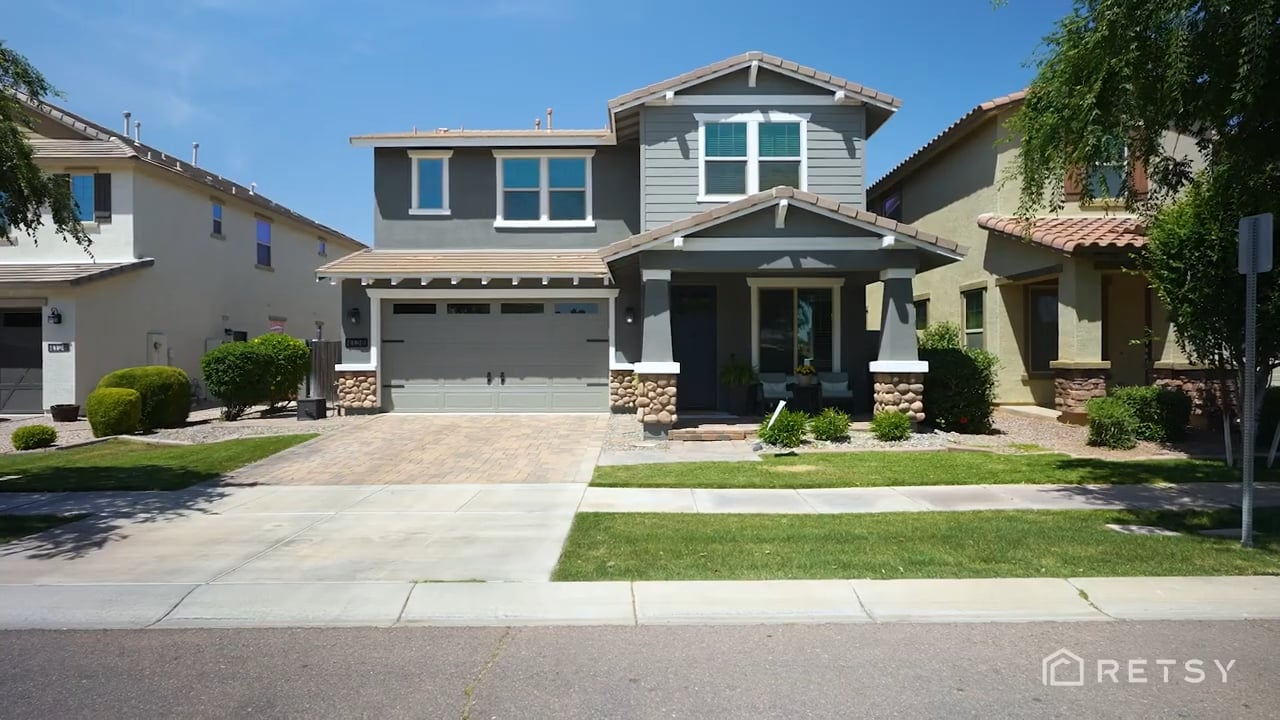 4138 E Amber Ln
