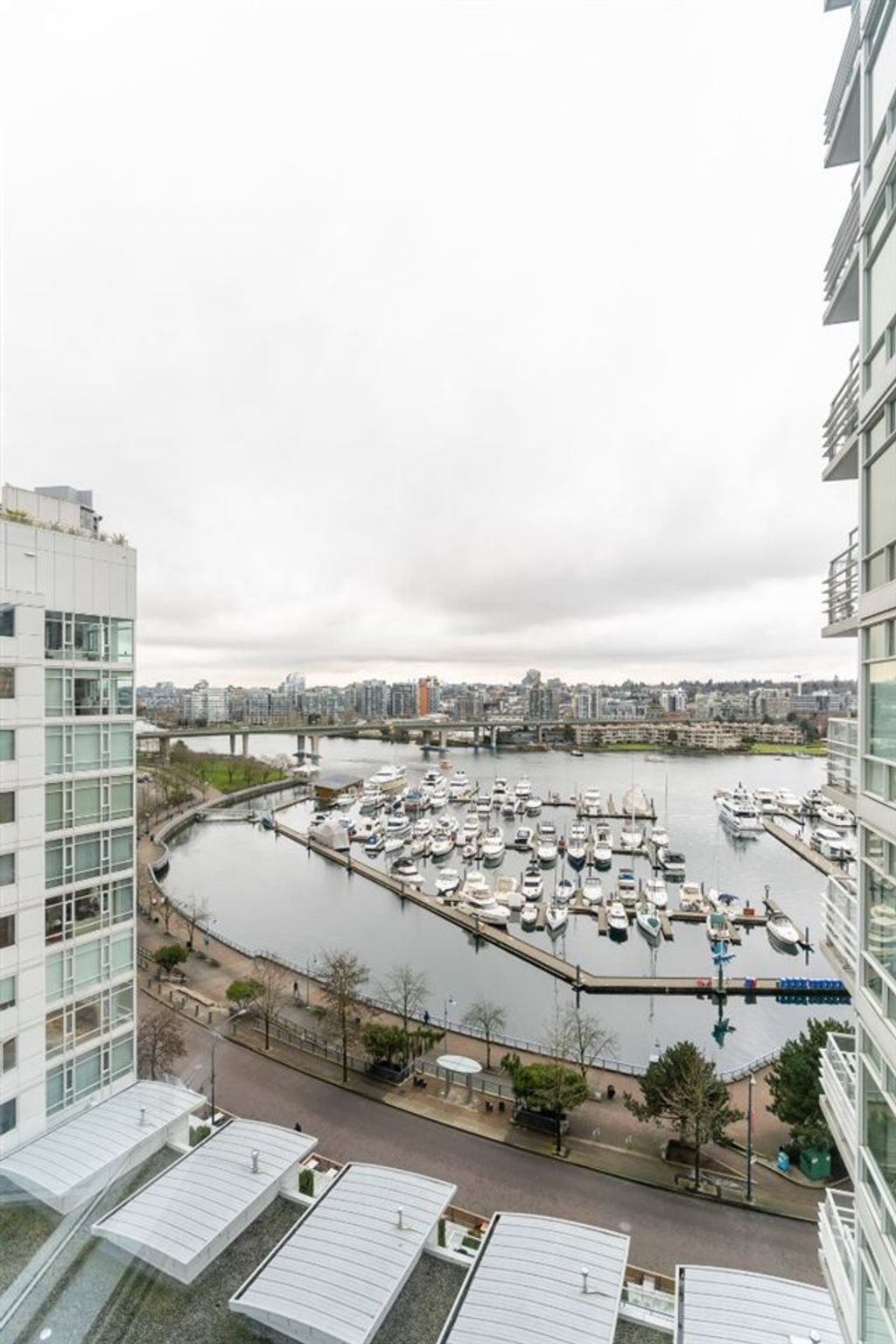 1199 Marinaside Cres, #1503