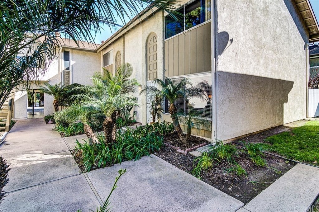 9558 Bickley Dr #6