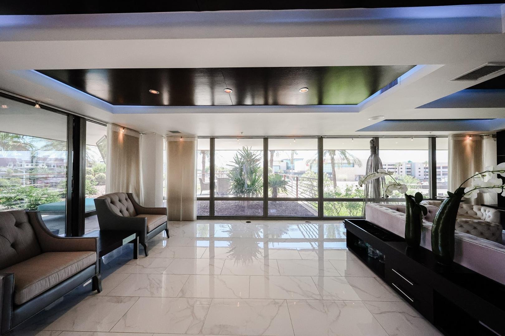 7157 E Rancho Vista Dr, #3006