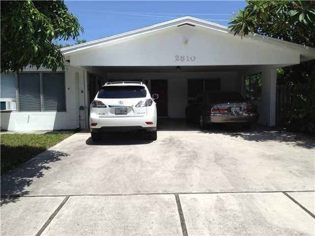 2510 NE 19th Ave 