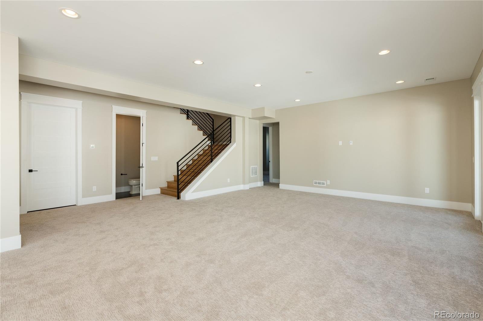 7932 Raphael Lane
