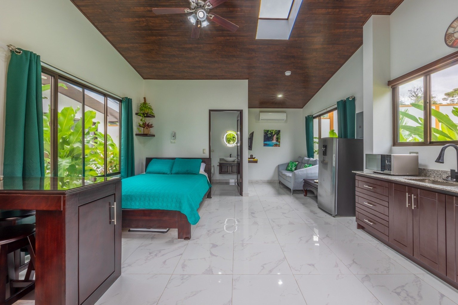 Incredible turnkey investment opportunity, 3 Rental villas, and a 2 Bedroom Home with a large pool.