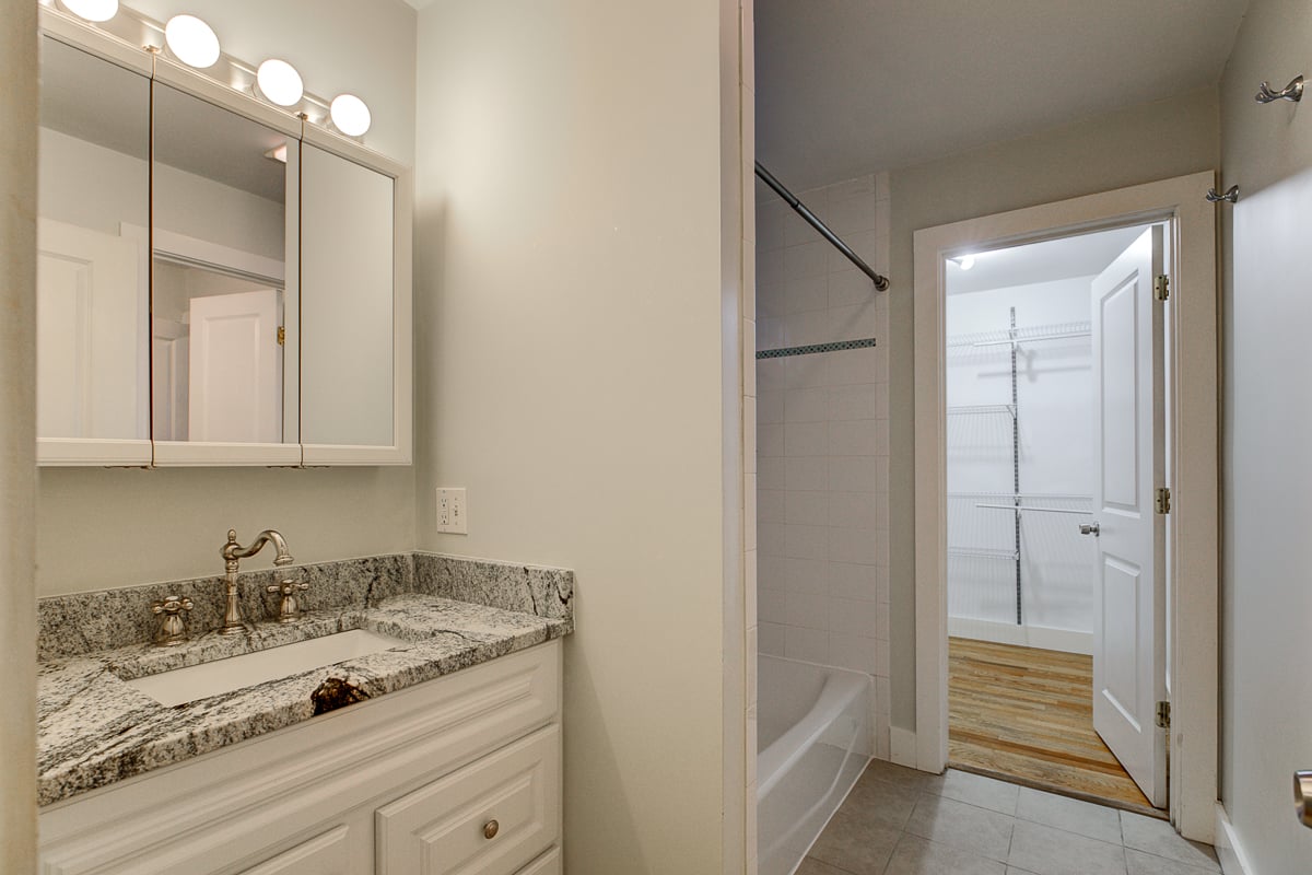 79 Garfield Street, Newport, RI 02840